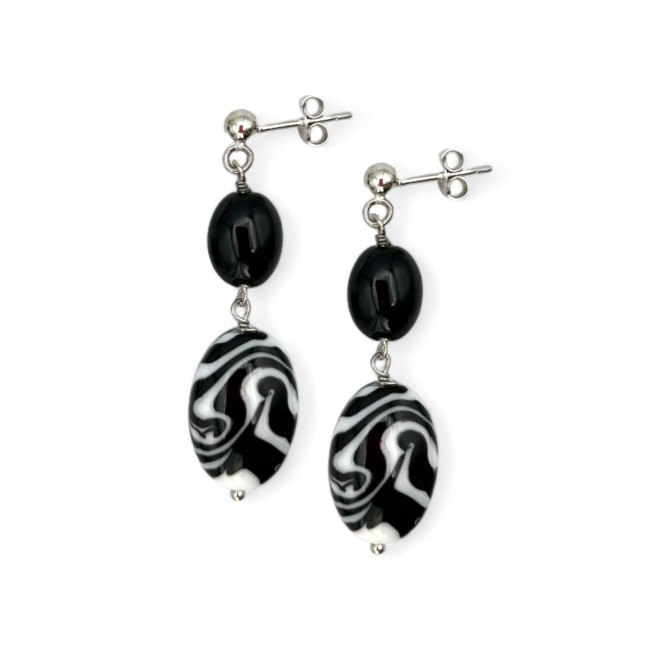 GAUGUIN - Pendant earrings with WHITE and BLACK pearls in Murano glass