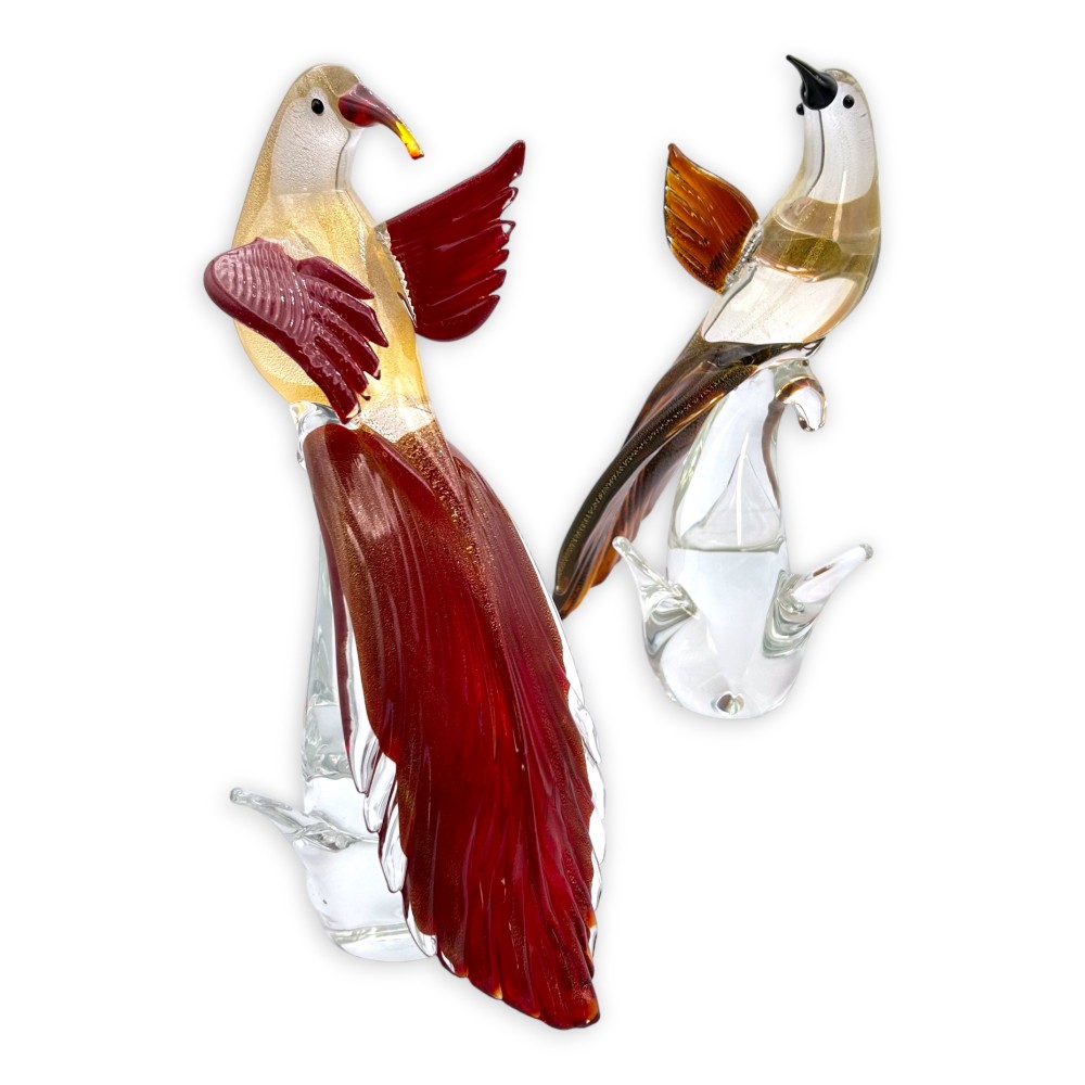 LORE - Pareja de esculturas estilizadas de colibríes en cristal de Murano decoradas con pan de oro y plata